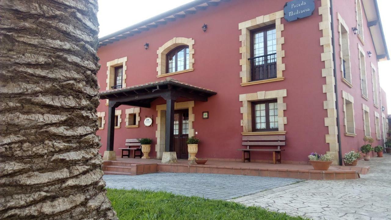 Posada Mediavia อูบิอาร์โก ภายนอก รูปภาพ